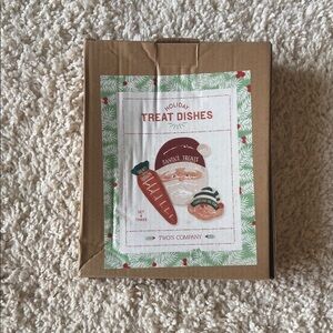 Two's Company Holiday Treat Dishes Set